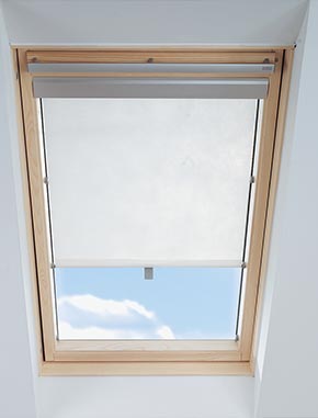 Interessant fluweel Verstrooien Montage instructies voor VELUX raamdecoratie | Dakraam-gordijn.nl